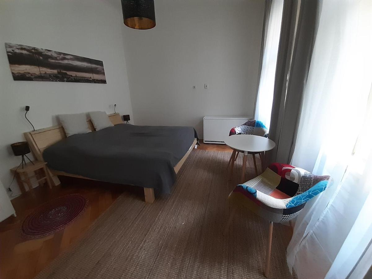 Soukromy Pokoj V Srdci Prahy Apartment Praha Bagian luar foto